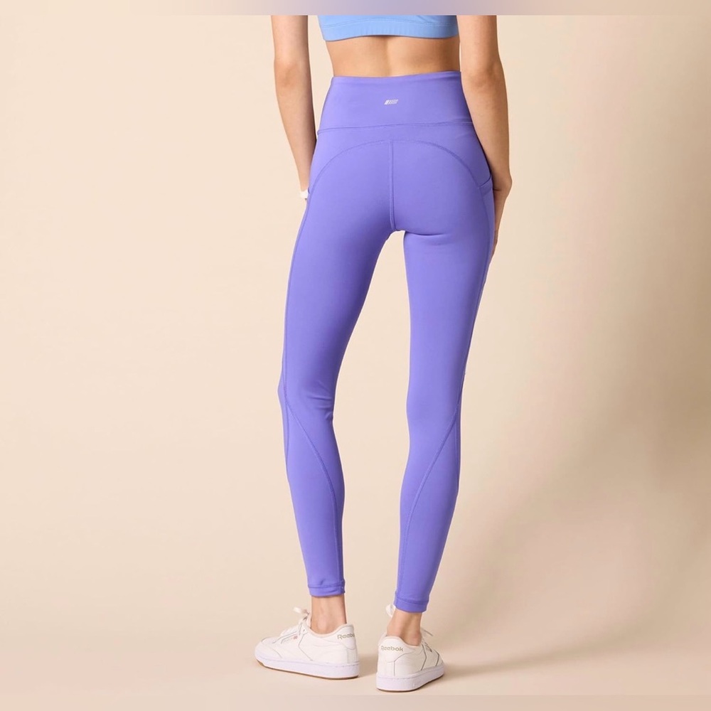 Women’s High-Waisted Leggings with Pockets - Picture 2 of 11